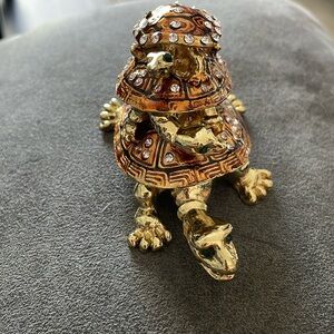 Tchotchke Vintage Turtle rings holders.